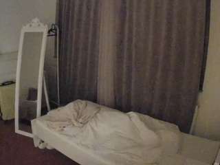 voyeurcam-julmodels-reallife-3