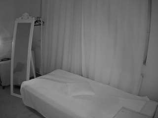 voyeurcam-julmodels-reallife-3