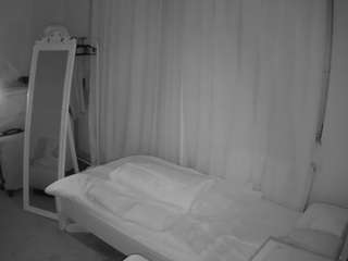 voyeurcam-julmodels-reallife-3