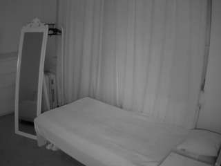 voyeurcam-julmodels-reallife-3