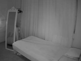 voyeurcam-julmodels-reallife-3