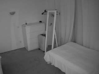 voyeurcam-julmodels-reallife-3