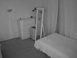 voyeurcam-julmodels-reallife-3