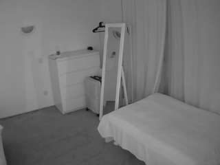 voyeurcam-julmodels-reallife-3