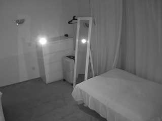 voyeurcam-julmodels-reallife-3