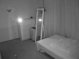 voyeurcam-julmodels-reallife-3