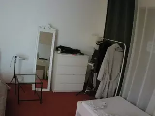 Julmodels Bedroom-E3's Live Sex Cam Show