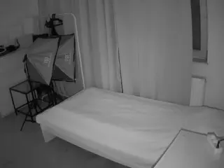 Julmodels Bedroom-E3's Live Sex Cam Show