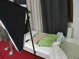 Julmodels Bedroom-E3's Live Sex Cam Show