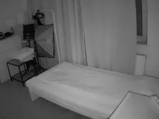 Julmodels Bedroom-E3's Live Sex Cam Show