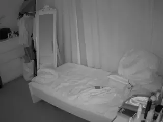 Julmodels Bedroom-E3's Live Sex Cam Show