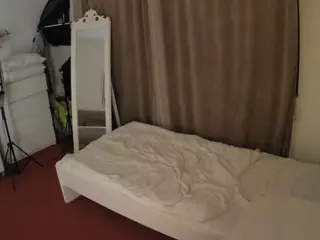 Julmodels Bedroom-E3's Live Sex Cam Show