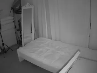 Julmodels Bedroom-E3's Live Sex Cam Show
