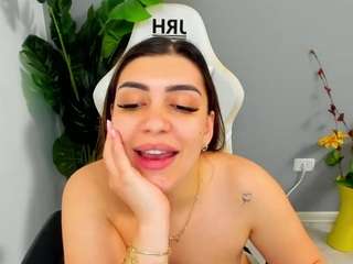 eveeevian Live Webcam on CamSoda