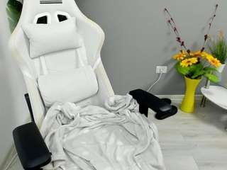 eveeevian webcam model