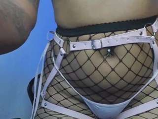 le modèle booniebrooks est en webcam porno dans un show sur le site camsoda, il possède les tags suivants: amateur,lovense,wet,toys,tiny tits,thong,thick,tease,tattoos,strip,solo,smoking,pantyhose,nipple piercings,anal,lush,lingerie,cowgirl,ass,atm