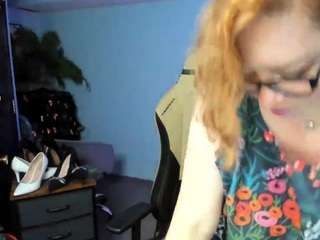  ellie-fantastique chat room