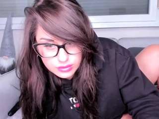 Live webcam model maddieflowers on Soda Cams