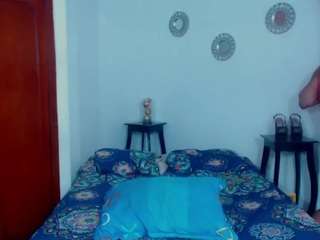 marcela-browm Live Webcam on CamSoda