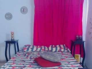 marcela-browm Live Webcam on CamSoda