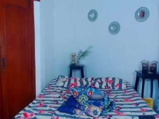 marcela-browm Live Webcam on CamSoda