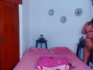 marcela-browm Live Webcam on CamSoda