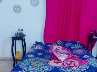 marcela-browm webcam