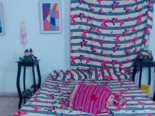 marcela-browm webcam