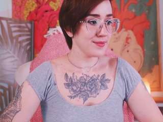 nikaxreznik Live Webcam on CamSoda