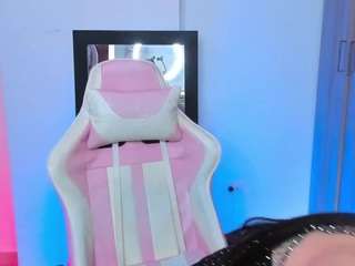 april-johnson Live Webcam on CamSoda