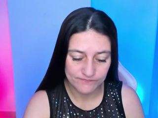 april-johnson Live Webcam on CamSoda