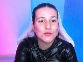 april-johnson Live Webcam on CamSoda