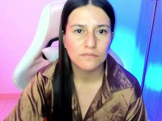 april-johnson Live Webcam on CamSoda