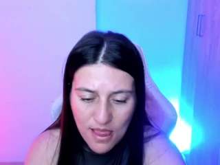 April-johnson's cam show statistics and live stream