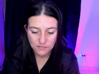 april-johnson's live room
