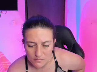 april-johnson's Live Sex Cam Show