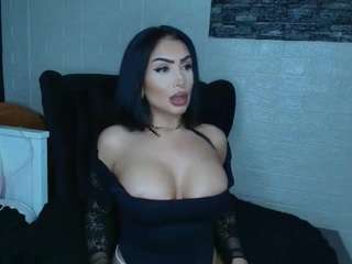 meryemm live cam preview