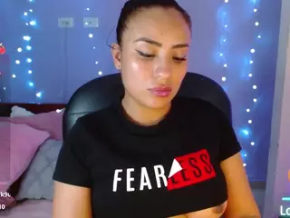paulinag's Live Sex Cam Show
