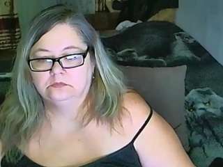 sex2's CamSoda show and profile