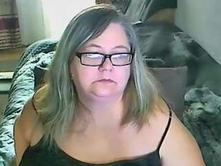 sex2's CamSoda show and profile