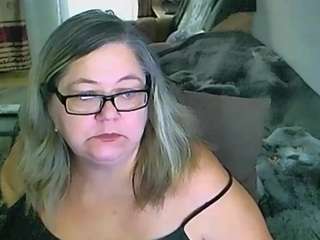 sex2's CamSoda show and profile