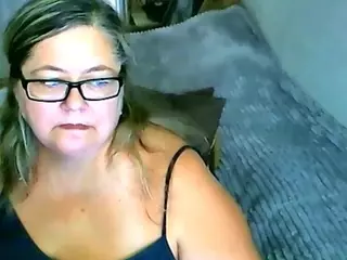 Lana's Live Sex Cam Show