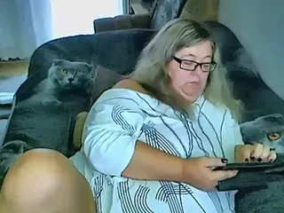 Lana's Live Sex Cam Show