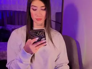BriannaSalinas's Live Sex Cam Show