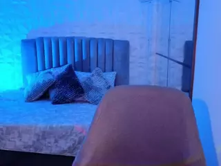 BriannaSalinas's Live Sex Cam Show