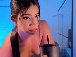 BriannaSalinas's Live Sex Cam Show