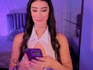 BriannaSalinas's Live Sex Cam Show