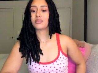 Live webcam model nolababy on Soda Cams