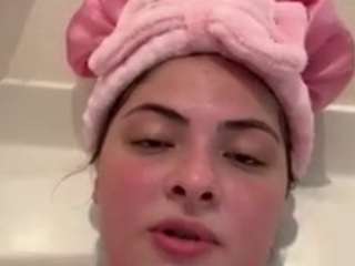 thickgurl101 webcam model