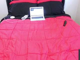 badgirl-kiki webcam